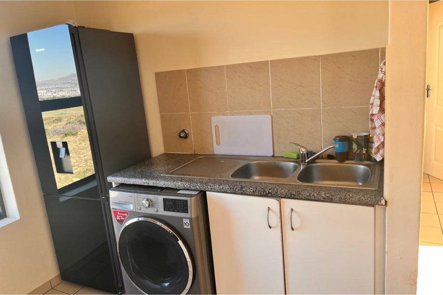 2 Bedroom Property for Sale in Parklands East Western Cape